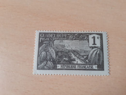 TIMBRE   GUADELOUPE       N  55      COTE  0,50   EUROS   NEUF  TRACE  CHARNIERE - Nuovi