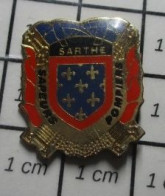 3617 Pin's Pins / Beau Et Rare / POMPIERS / SAPEURS POMPIERS DE LA SARTHE BLASON ECUSSON ARMOIRIES - Brandweerman