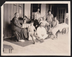 Jolie Photographie De La Famille Pourverelle Le 11 Août 1929 Au Cap Ferret, Généalogie, Ancêtres, 10,6 X 8,3 Cm - Lieux