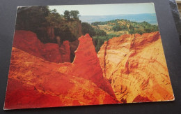 Roussillon (Vaucluse) - La Chaussée Des Géants - Les Editions J. CELLARD, Bron - Roussillon