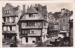 29 -   MORLAIX - Vieilles Maisons Place Des Halles - Morlaix