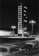 Neubrandenburg Haus Der Kultur Und Bildung Bei Nacht Gl1972 #169.091 - Sonstige & Ohne Zuordnung