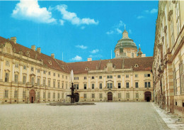 AUTRICHE - Stift Melk - Pralatenhof - Vue Générale - Fontaine - De L'extérieure - Carte Postale - Melk