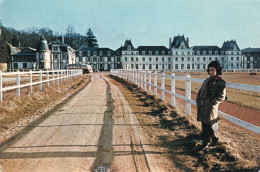 - 28 - LA LOUPE (E.-et-L.) - CHATEAU DES VAUX Par La Loupe. - - La Loupe