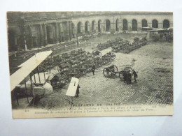 CAMPAGNE DE 1914-1915 - Exposition à L'Hôtel Des Invalides De Pièces D'artillerie Allemandes Et Un Biplan Français - Equipment