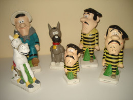 O18/ RARE Lot De 6 Figurines - Famille Dalton - Rantamplan - Jolly Jumper - 1997 - Figurines En Plastique