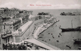 MALTE #MK34097 ENTRANCE GRAND HARBOUR BATEAUX - Malta