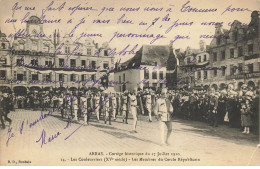 62 ARRAS #AS38424 CORTEGE HISTORIQUE DU 17 JUILLET 1910 LES COULEUVRIERS LES MEMBRES DU CERCLE REPUBLICAIN - Arras