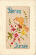 FANTAISIES #MK41965 BONNE ANNEE FLEURS PAPILLON CARTE BRODEE - Embroidered