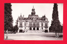 F-03-Vichy-27P6 L'hôtel De Ville, Type Photo, BE - Vichy