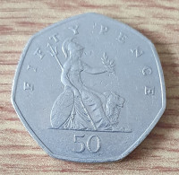 Great Britain 2001 United Kingdom Of England H.M. Queen Elizabeth II - Fifty 50 Pence Coin UK GB - 50 Pence