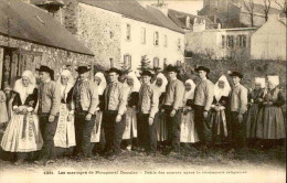 FRANCE - Carte Postale - Les Mariages De Plougastel Doualas - Défilé Des Mariés Après La Cérémonie Religieuse - L 152122 - Bekende Personen