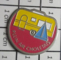 515A Pin's Pins / Beau Et Rare / MARQUES / CAMPING CARAvANOING PLeIN AIR CHOLeTAIS CARAVANe Tente - Trademarks