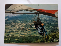 CP - Deltaplane Survol De La Vallée De Royat Auvergne - Altri & Non Classificati