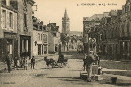 COMBOURG - La Place - Petit Attelage Tiré Par Un Bouc - Combourg