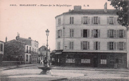 Malakoff -  Place De La Republique  - Café - Billard  - CPA °J - Malakoff