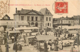 FLEURY Sur ANDELLES La Mairie Et Le Marché - Andere & Zonder Classificatie