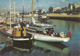 *CPM - 56 - LORIENT - Les Yachts Au Quai De Rohan - Lorient
