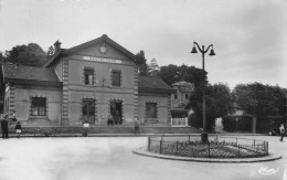 Vaucresson -  La Gare -  CPSM °J - Vaucresson