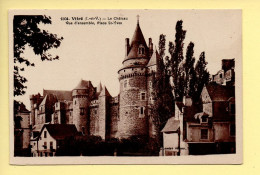 35. VITRE – Le Château – Vue D'ensemble Place Saint-Yves (voir Scan Recto/verso) - Vitre