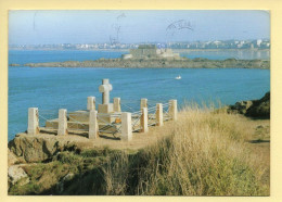 35. SAINT-MALO – Le Tombeau De Châteaubriand Sur Le Grand-Bé (voir Scan Recto/verso) - Saint Malo