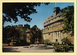 35. SAINT-MALO – Le Château (animée) (voir Scan Recto/verso) - Saint Malo