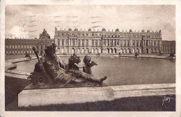*CPA - 78 VERSAILLE Le Palais - Façade Sur Les Parterres D'Eau - Versailles (Castello)