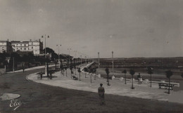 33 ARCACHON LE GRAND HOTEL SUR LE NOUVEAU BOULEVARD - Arcachon