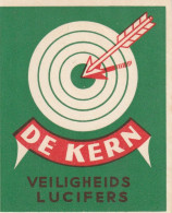 112-Luciferetiket Etiquettes Allumettes Match Label De Kern - Nederland