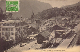 Suisse, Salvan, Village De Salvan Et La Gare - Salvan