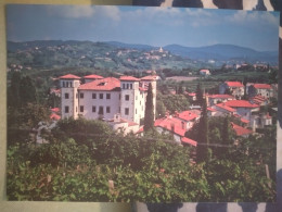 Goriška Brda. Dobrovo. Grad Dobrovo - Châteaux