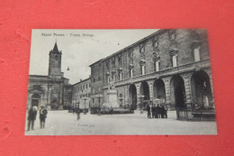 Ascoli Piceno Piazza Arringo Animata NV - Ascoli Piceno