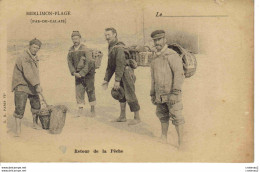 62 MERLIMONT écrit MERLIMON PLAGE Vers Le Touquet Retour De Pêche Dos Non Séparé Vers 1905 Pêcheurs Gros Plan E.B Paris - Le Touquet