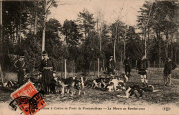 N°1622 W -cpa Forêt De Fontainebleau -la Meute Au Rendez Vous- - Jagd