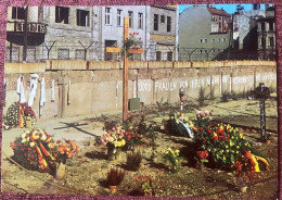 BERLIN, MEMORIAL PETER FECHTER AM CHECKPOINT CHARLIE , ,POSTCARD - Muro Di Berlino
