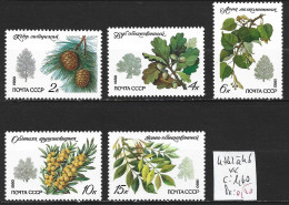 RUSSIE 4742 à 46 ** Côte 1.60 € - Alberi