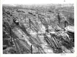 Photo Exploitation SNCF Gare De Aubrais 19 10 1944 Après Destruction Seconde Guerre Mondiale - Treinen