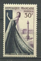 FRANCE 1953 N° 941 ** Neuf MNH Superbe  Haute Couture Place Vendôme Paris Mannequin Robe - Unused Stamps