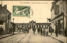 FRANCE - Carte Postale - Bourges - Avenue Et Place De La Gare - L 152187 - Bourges