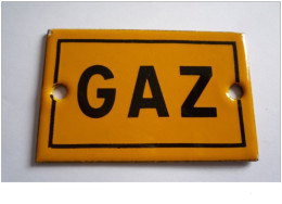 Plaque Emailles. N°34046.1940 Environs. Gaz. 8cm X 5 Cm - Hinweise