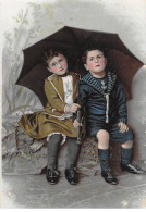 Chromos - COR14587 - Fille - Garçon - Parapluie - 13x9 Cm Environ - En L'état - Sonstige & Ohne Zuordnung