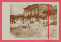 Ripont Marne : Carte Photo : Soldats Allemands Dans La Cour D'une Ferme ( Provenance Lot Ripont) / Guerre 1914-18 - Autres & Non Classés