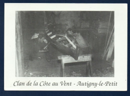 52. Environs De Joinville. Autigny-le-Petit. Clan De La Côte Au Vent. Construction D'un Kayak à Ossature Bois (1964-65). - Joinville