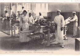 03 .VICHY. CPA  LA PASTILLERIE DE L'ETAT. FABRICATION DES PASTILLES. ANIMATION.. - Vichy