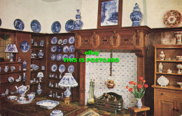 R588944 Fireplace Showroom Royal Delftware Markt 45. Delft. Fa. W. A. Reijnders. - Monde