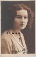 Romania - Craiova - Tanara Eleganta - Doina Florescu - Semnatura (1931) - Anonymous Persons