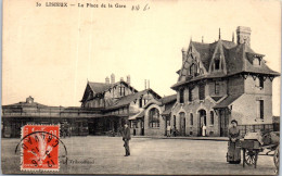 14 LISIEUX - La Place De La Gare  - Lisieux