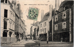 45 GIEN - Rue Victor Hugo (depuis La Place Saint Louis) - Gien