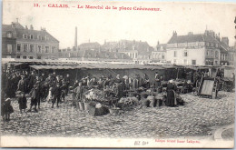 62 CALAIS - Le Marche De La Place Crevecoeur. - Calais