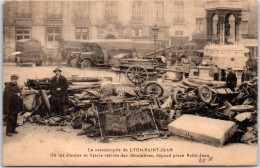 69 LYON - Catastrophe De Lyon Saint Jean, Debris De Voitures  - Autres & Non Classés